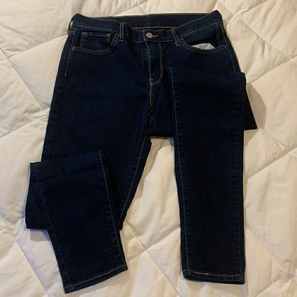LEVIS, skinny taper, near new, 29x30